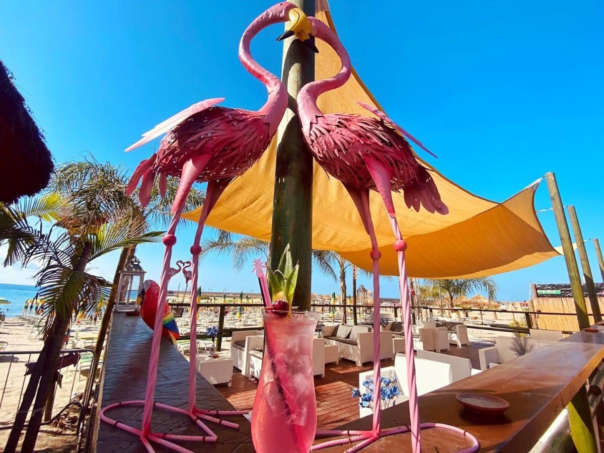 Flamingo Suites Марина ди Камерота Екстериор снимка
